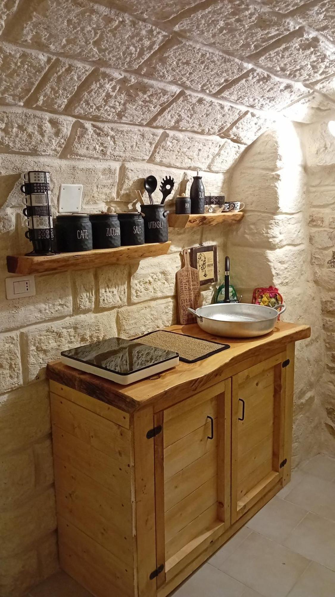 B & B La Grotta Bisceglie Bagian luar foto